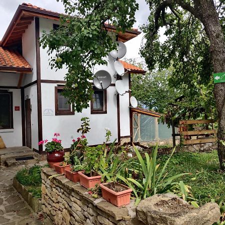 Старата Къща - Трявна Villa Bagian luar foto