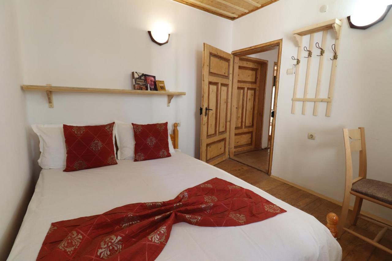 Старата Къща - Трявна Villa Bagian luar foto